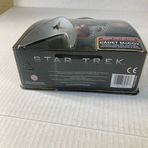 Playmates Star Trek Warp Collection Cadet Mccoy Action Figure 2009 New in Packag - Picture 5 of 6